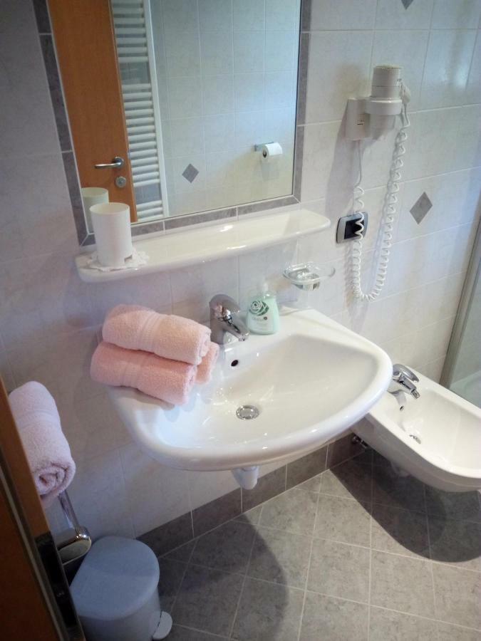 Trogerhof Apartment Dobbiaco Bagian luar foto